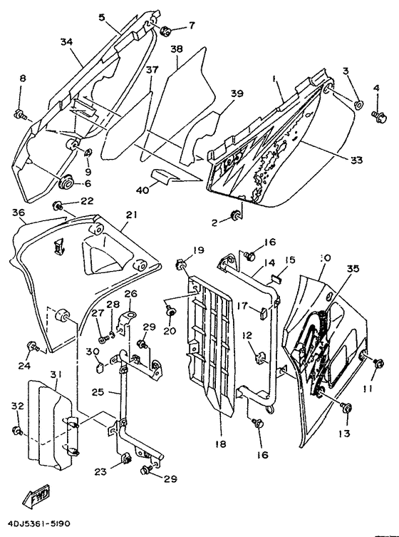 Side cover / oil tank