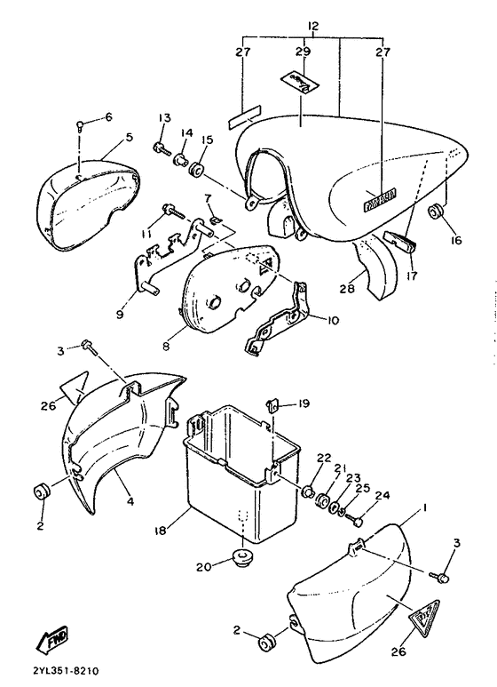 Side cover / oil tank
