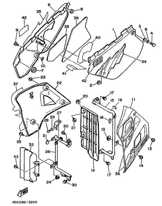 Side cover / oil tank