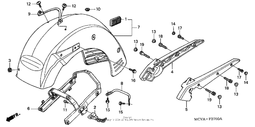 Rear fender + grab rail (1)