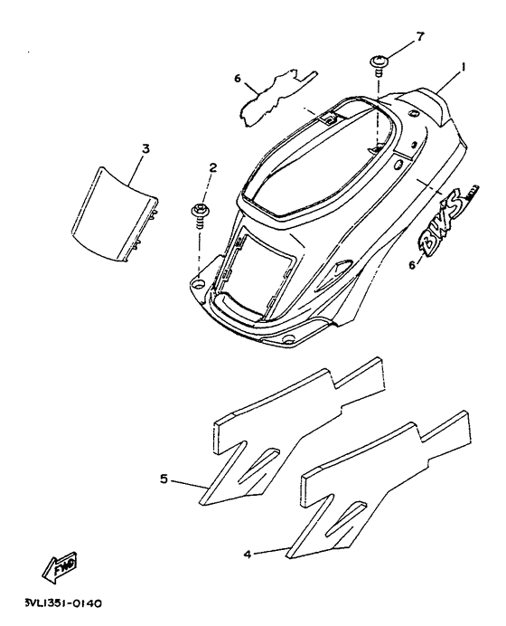 Side cover / oil tank