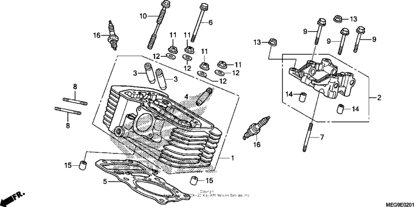 VT750C2B Задняя головка цилиндров