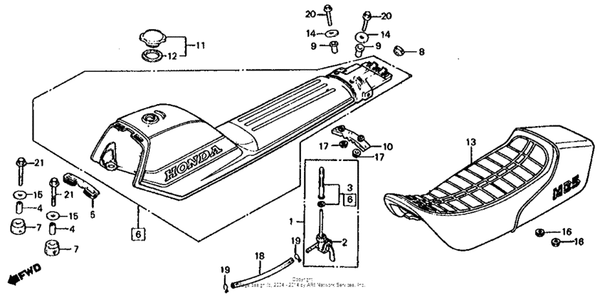 Fuel tank + seat
