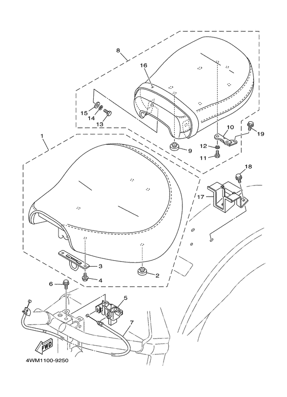 XV1600A Сиденье
