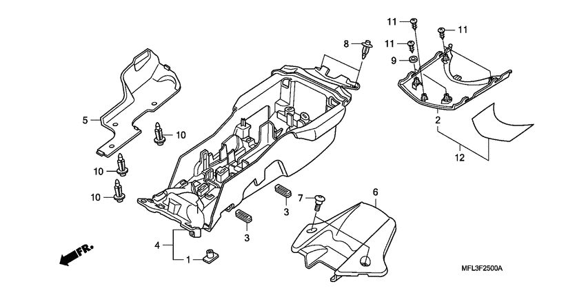  Заднее крыло