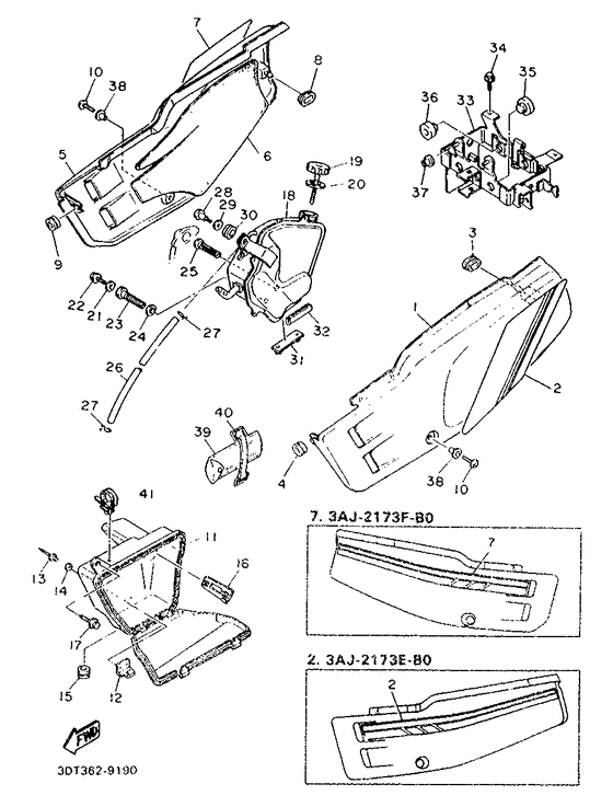 Side cover / oil tank