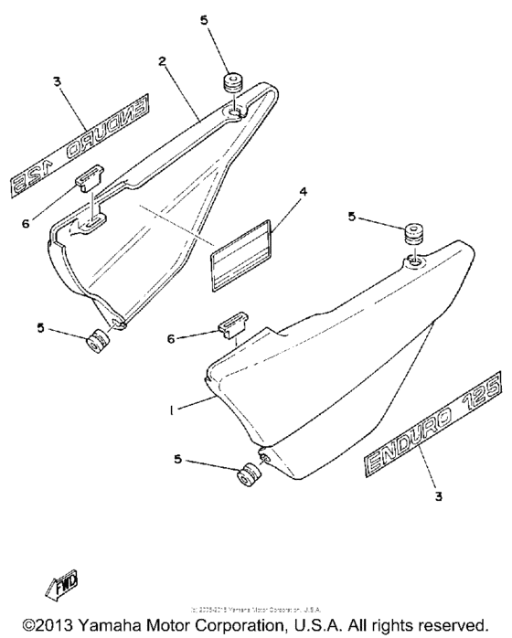 DT125G Боковые обтекатели