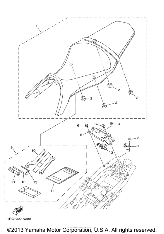 FZ09EGY Сиденье