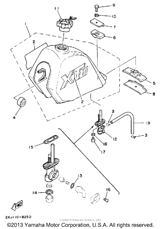 XT350UC (CA ED.) Топливный бак
