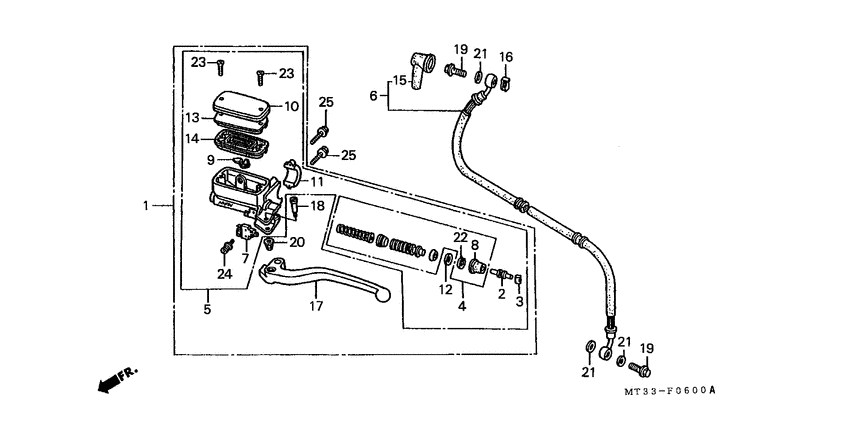 ST1100 Главный цилиндр сцепления