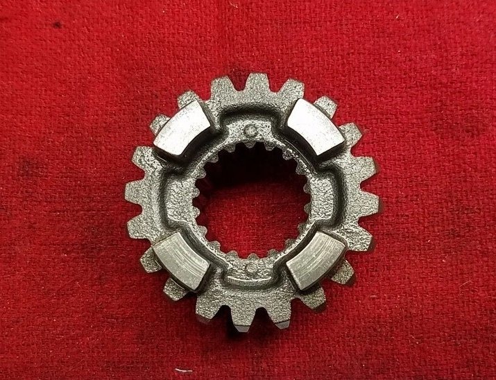 Yamaha OEM 1SL-17251-00-00 Шестеренка 5-й передачи (20T) YZ450F 14-15