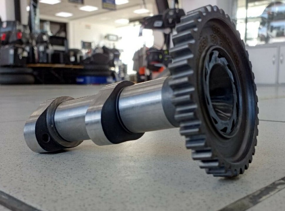 KTM OEM 61236109144 Распредвал впускной 1190 RC8