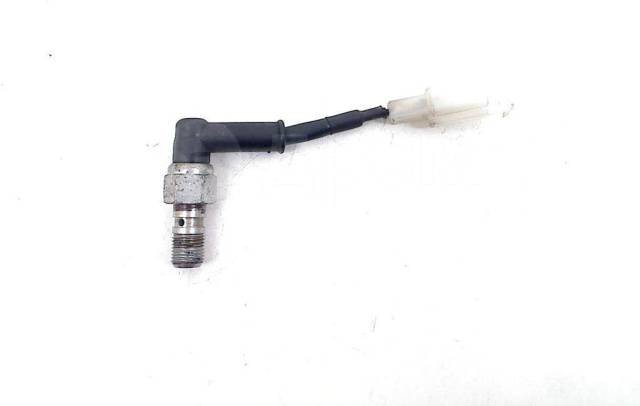 KTM Концевик тормоза 790 Duke17-19 OEM 64111051000