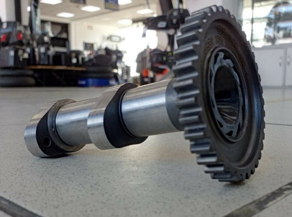 KTM OEM 61236109144 Распредвал впускной 1190 RC8