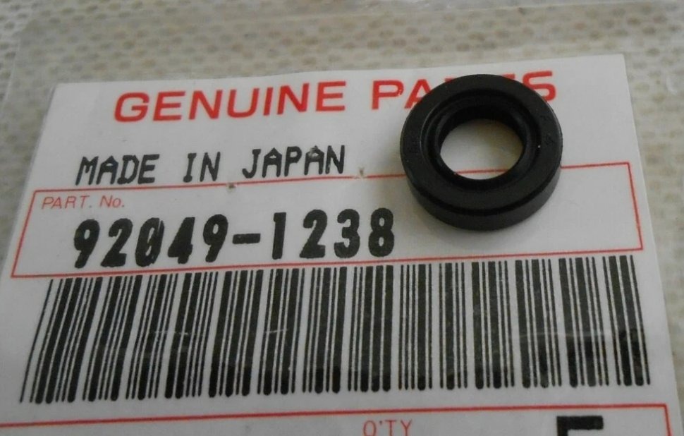 Сальник шторки OEM Kawasaki 92049-1238