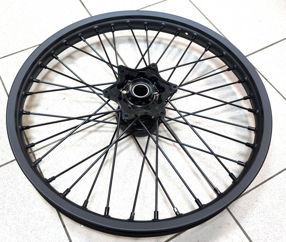 Передний колёсный диск для KTM SX/XC/EXC/XC-W/EXC-F/SX-F/SXS-F 03-24 (1.6*21 черный)