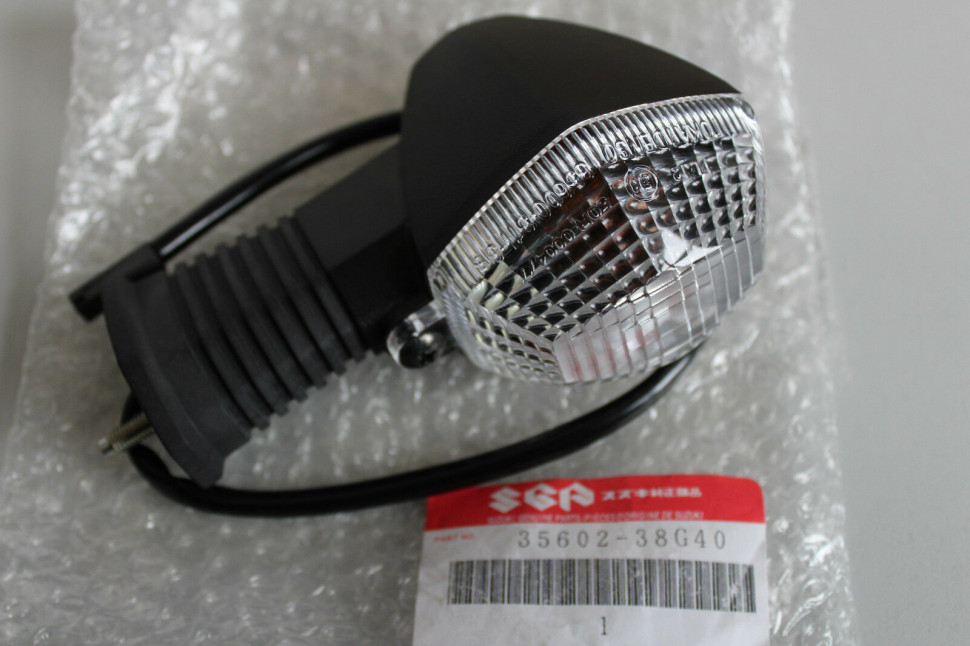 Поворотник OEM Suzuki 35602-38G40