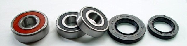 Tourmax Комплект колесных подшипников WBK-223 6204х2+63/22