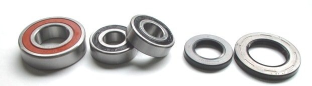Tourmax Комплект колесных подшипников WBK-377 6204х2+62/32