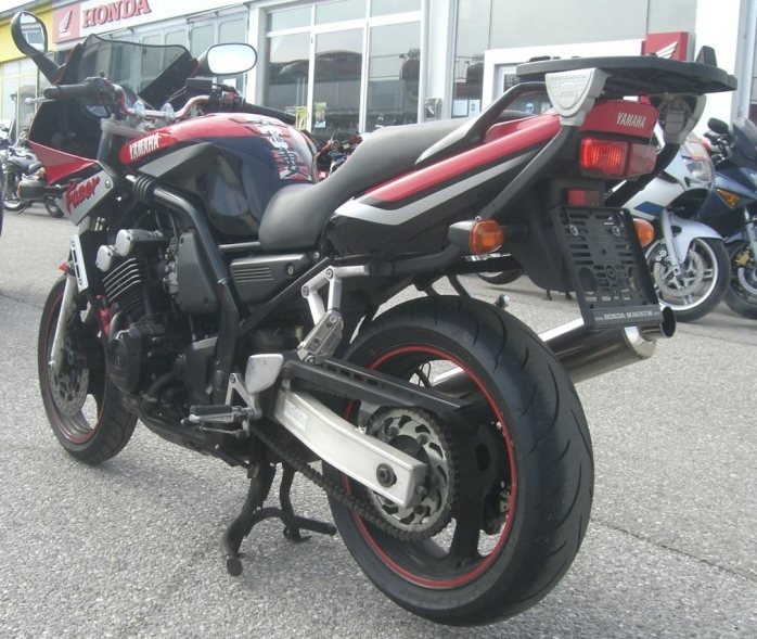 Kappa K3400 Крепеж кофра YAM FAZER 600