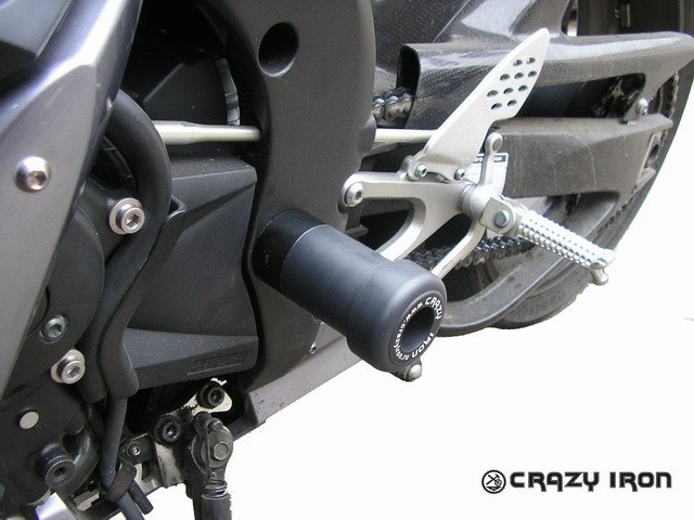 Crazy Iron 3015 Слайдеры Yamaha YZF-R1 04-06 в ось маятника