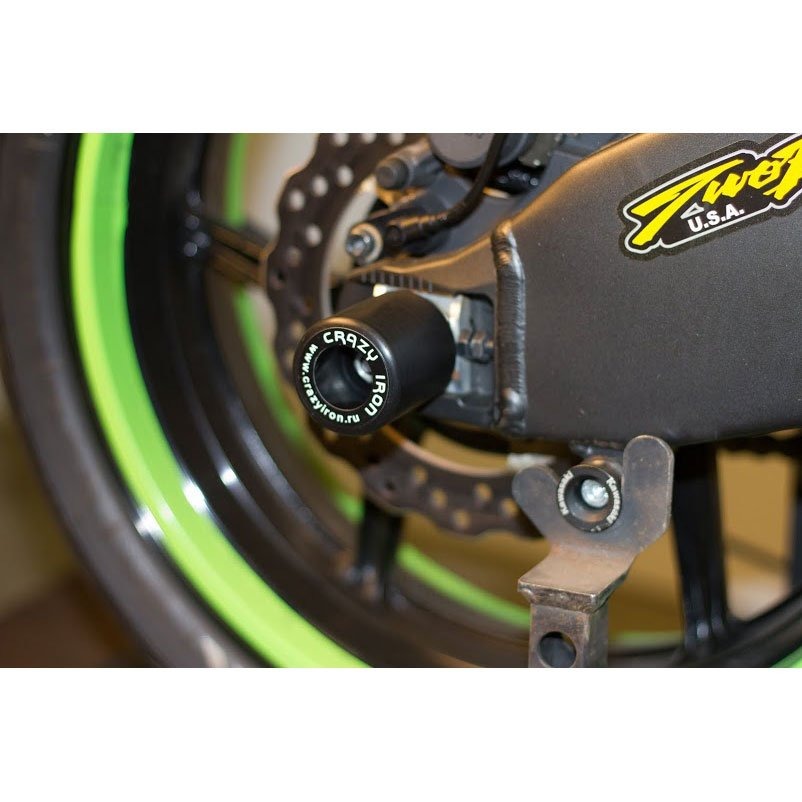 Crazy Iron 4156 Слайдеры Kawasaki Z900 в ось заднего колеса