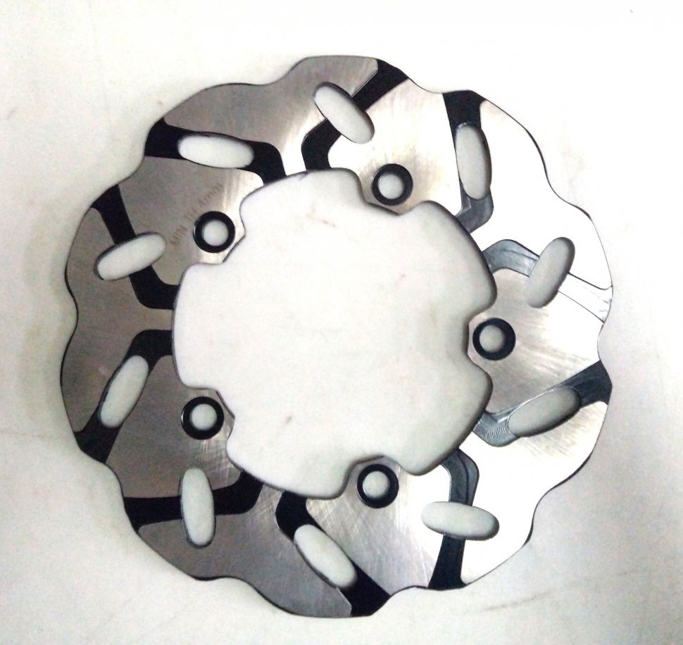 Задний тормозной диск для Yamaha YZF R6 03-15, YZF R1 04-14