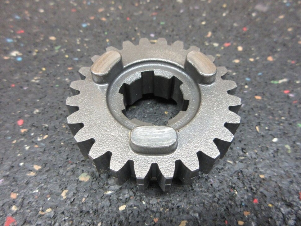 Шестерня КПП 24Т  OEM Kawasaki 13260-1607