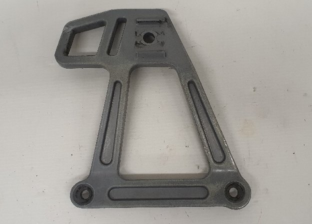 KTM OEM 5840304800090 Кронштейн подножки задней левой 625-640 LC4