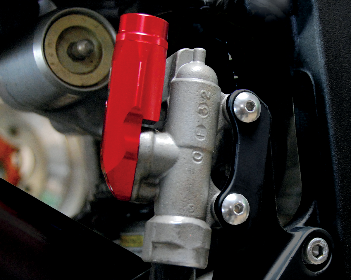 Integrated Rear Brake Reservoir