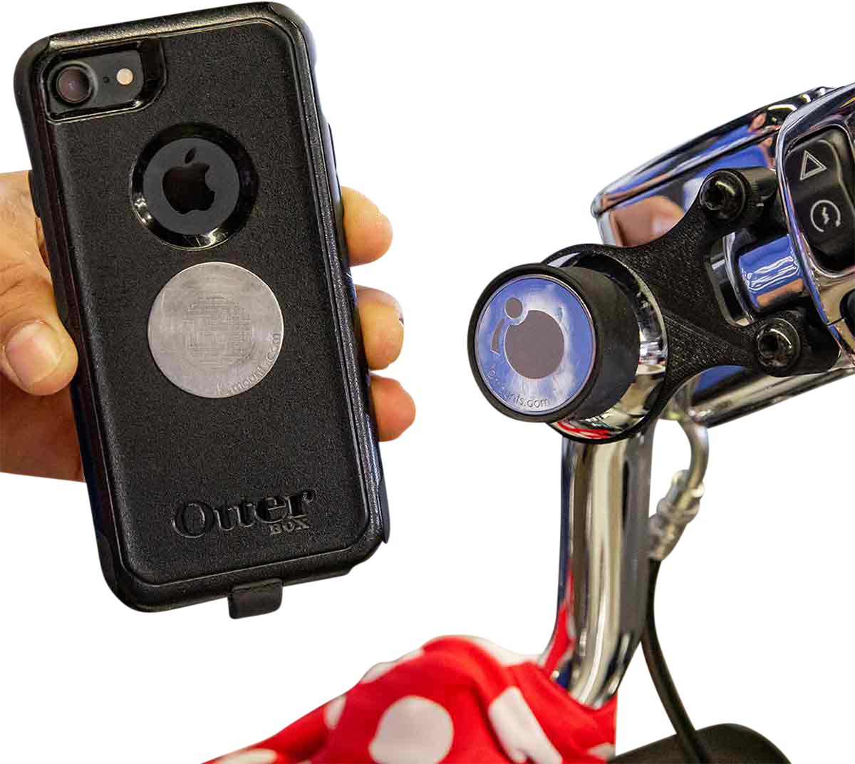 Black iOmount™ Handlebar Mount