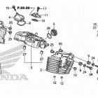VT1300CTA Крышка головки заднего цилиндра