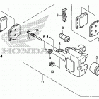 TRX500FM5 Передний суппорт