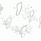 7- Defender MAX HD10 09- cab interior, door defender max - cab package