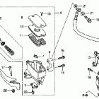 VT750C Главный тормозной цилиндр - передний