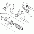 VT750CA Вилка переключения передач