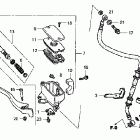 VT750DCA Главный тормозной цилиндр - передний