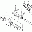 VT750DCA Вилка переключения передач