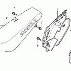 CR85R Сидение