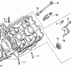 ST1100 Левая головка цилиндров