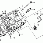 ST1100 Левая головка цилиндров