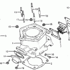 CR125R Cylinder head @ cylinder  @ reed valve 81