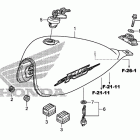 VT750S Топливный бак