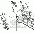 CBR1000RA Крышка головки цилиндров
